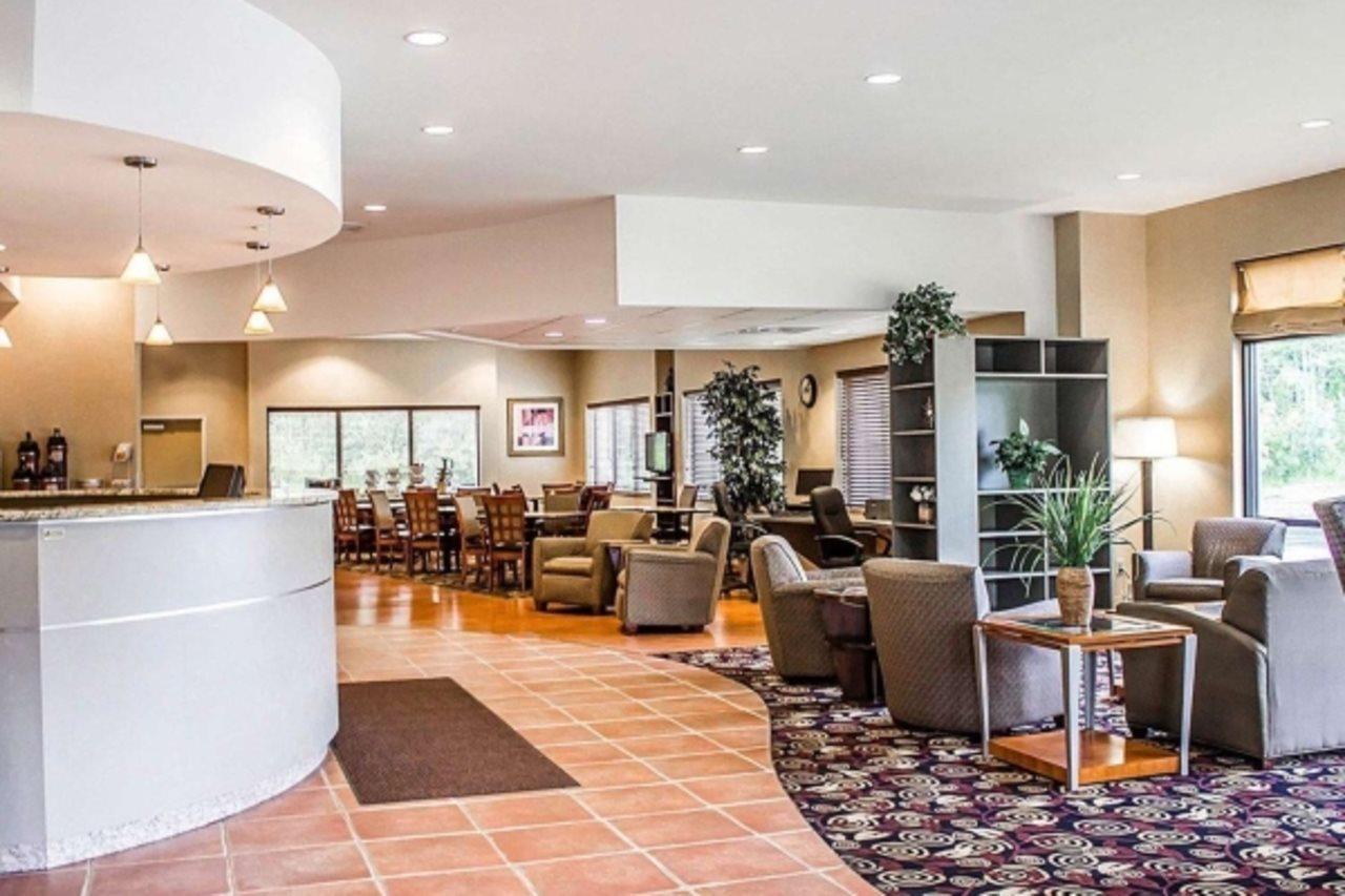 Holiday Inn - Cheshire - Southington By Ihg Exterior foto