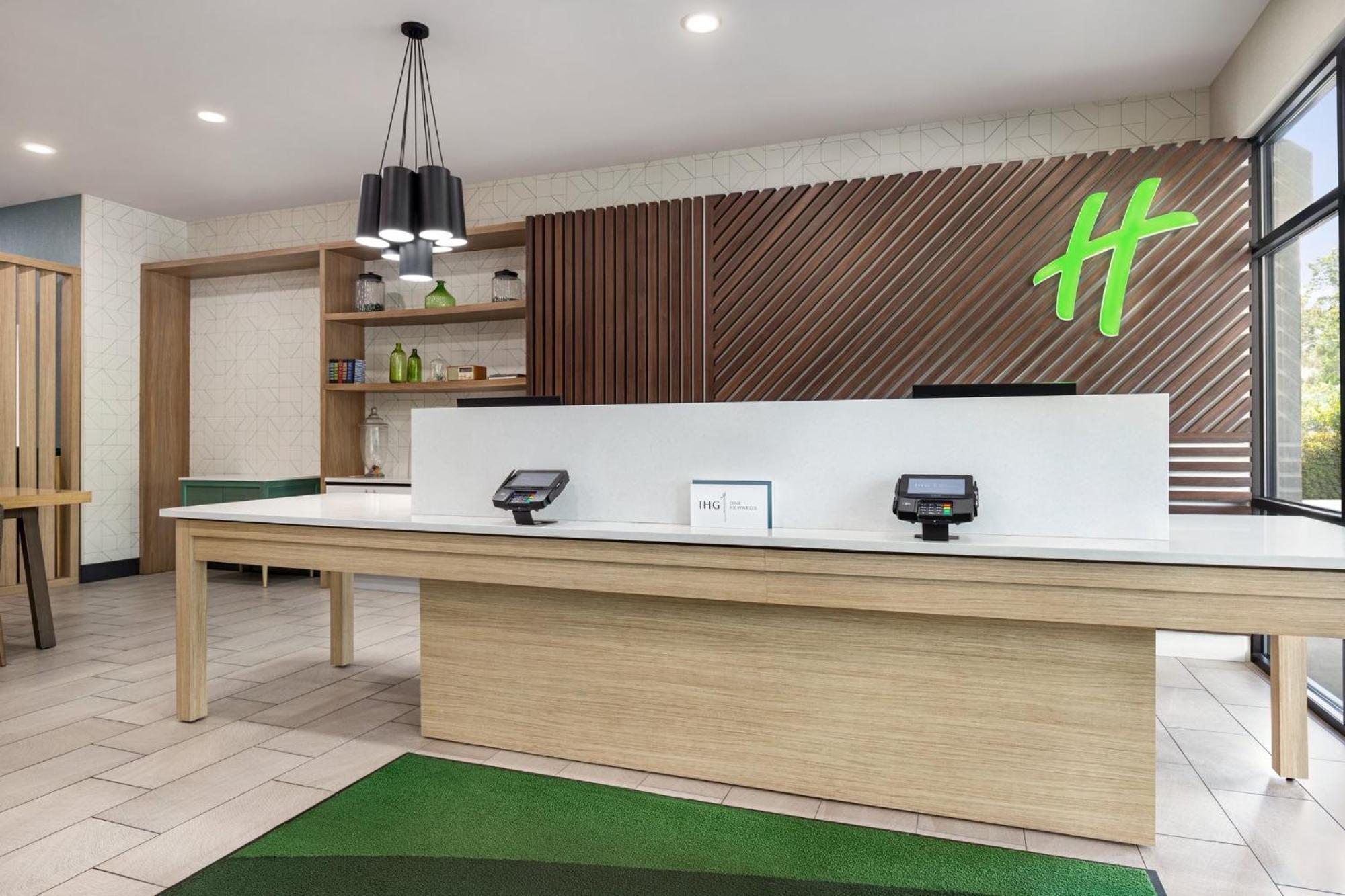 Holiday Inn - Cheshire - Southington By Ihg Exterior foto